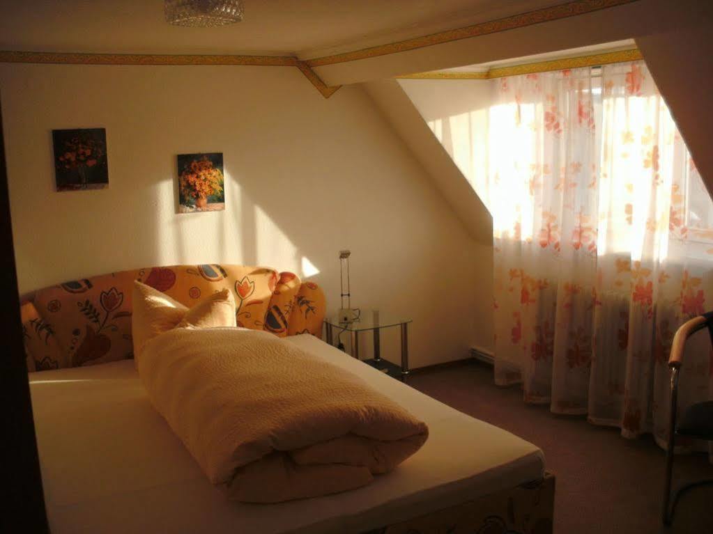 Hotel Am Hindenburgplatz Appenweier Esterno foto
